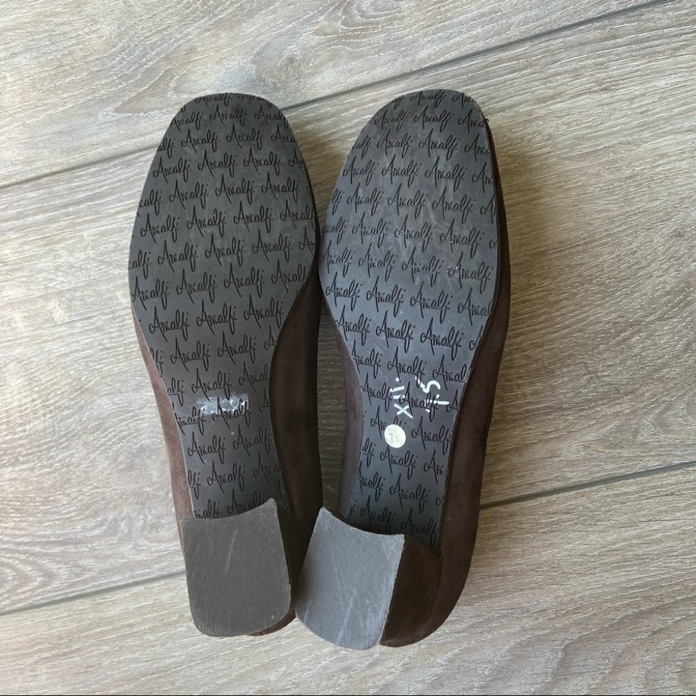 AMALFI  BY RANGONI Serge Chain Suede Loafer Pump - Picture 11 of 11